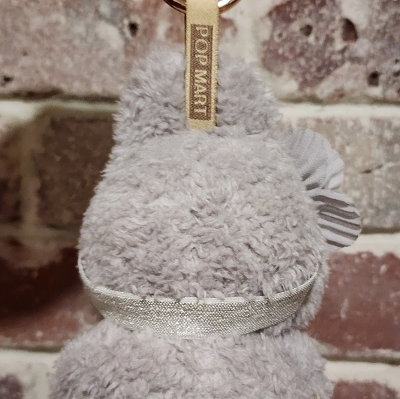 Labubu Gray Floral Headband - Picture 6 of 6